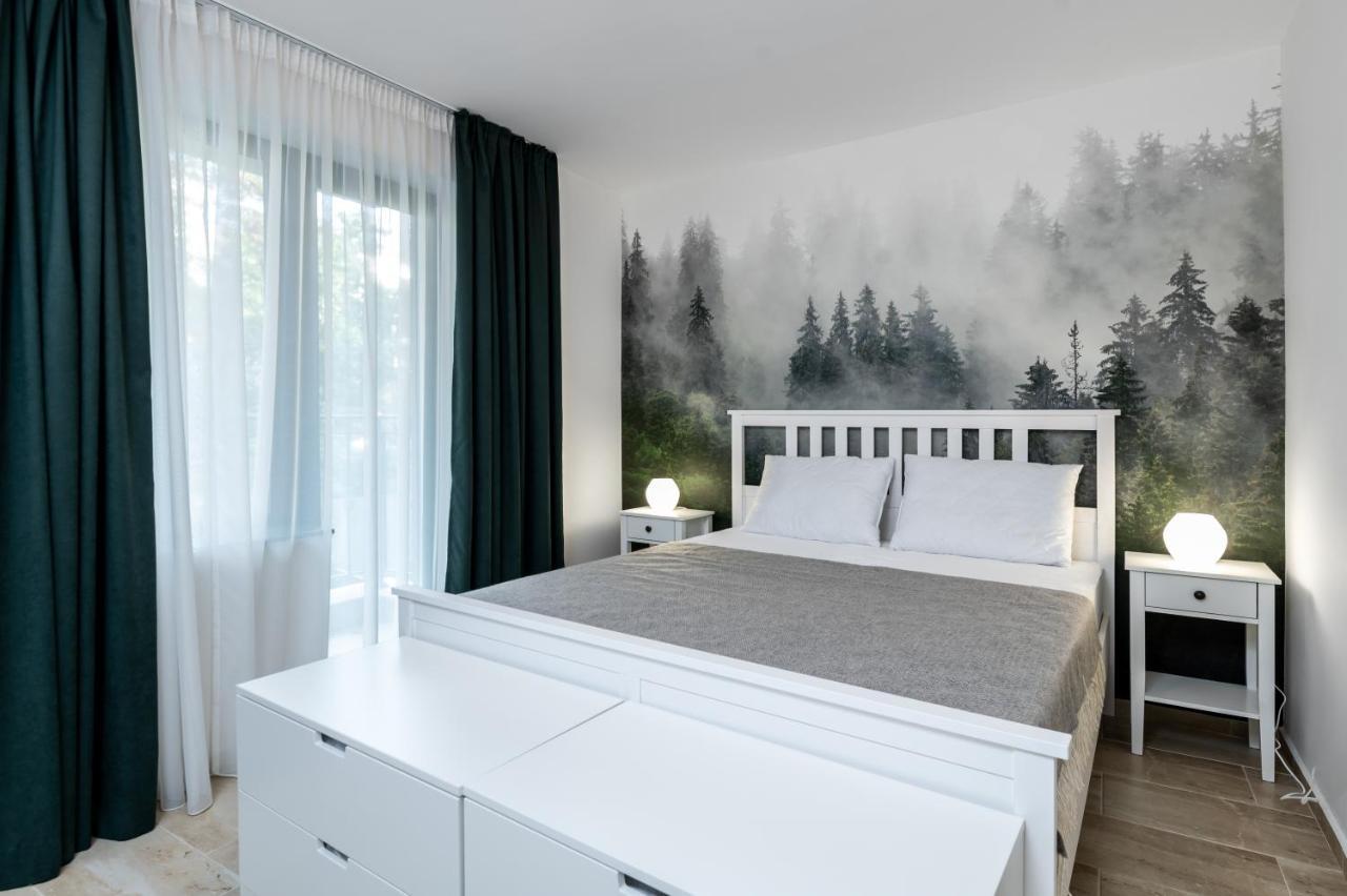 Apartemen Chic 2bd Flat With Modern Furniture On Aldomirovska By Flat Mаnager *