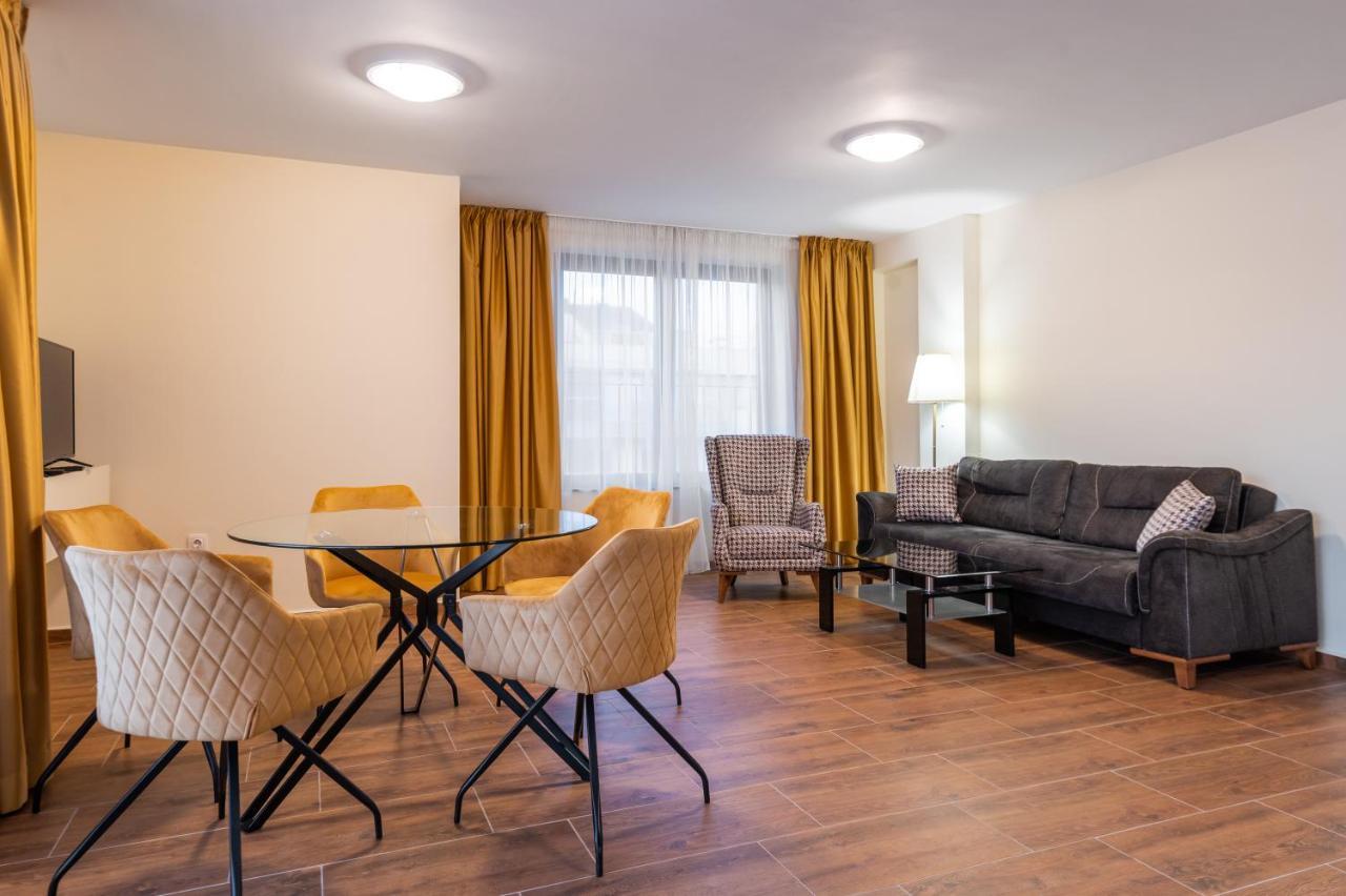 Chic 2bd Flat With Modern Furniture On Aldomirovska By Flat Mаnager